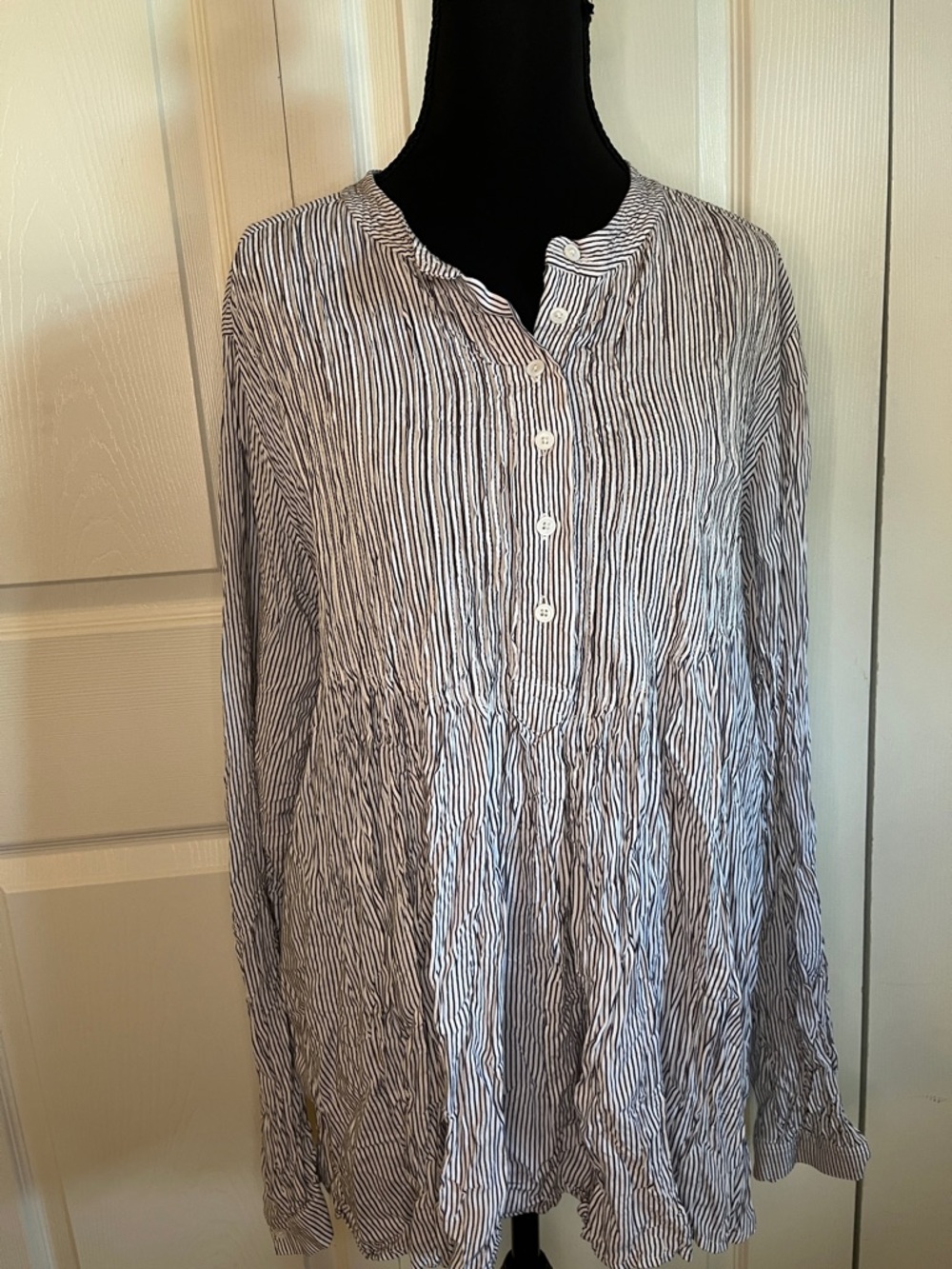 Sundance White Grey Striped Button-Front Peasant Crinkle Rayon Blouse Size XL